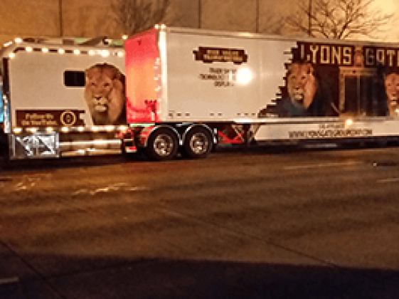 Professional Trucking Transporter